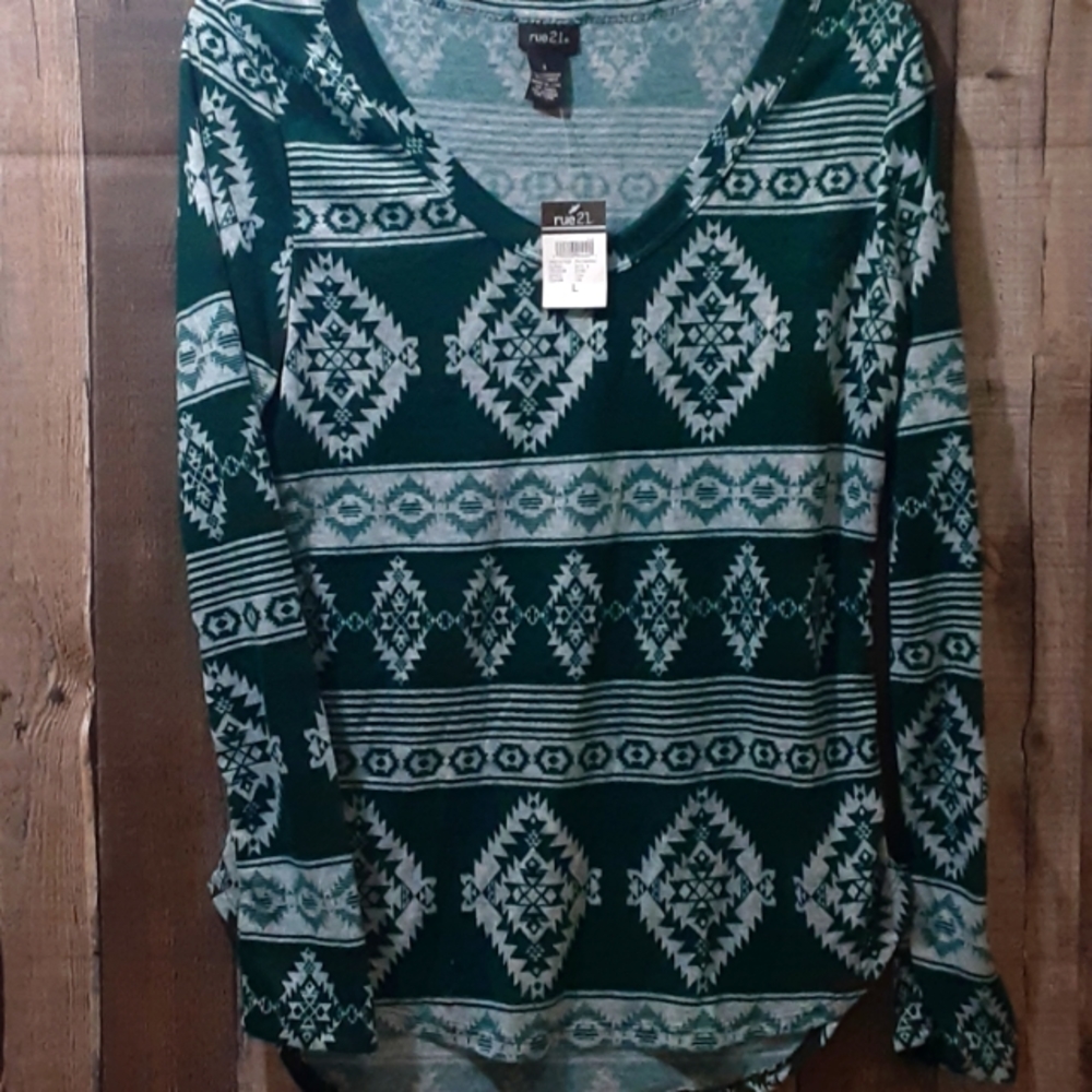 Rue 21 Top